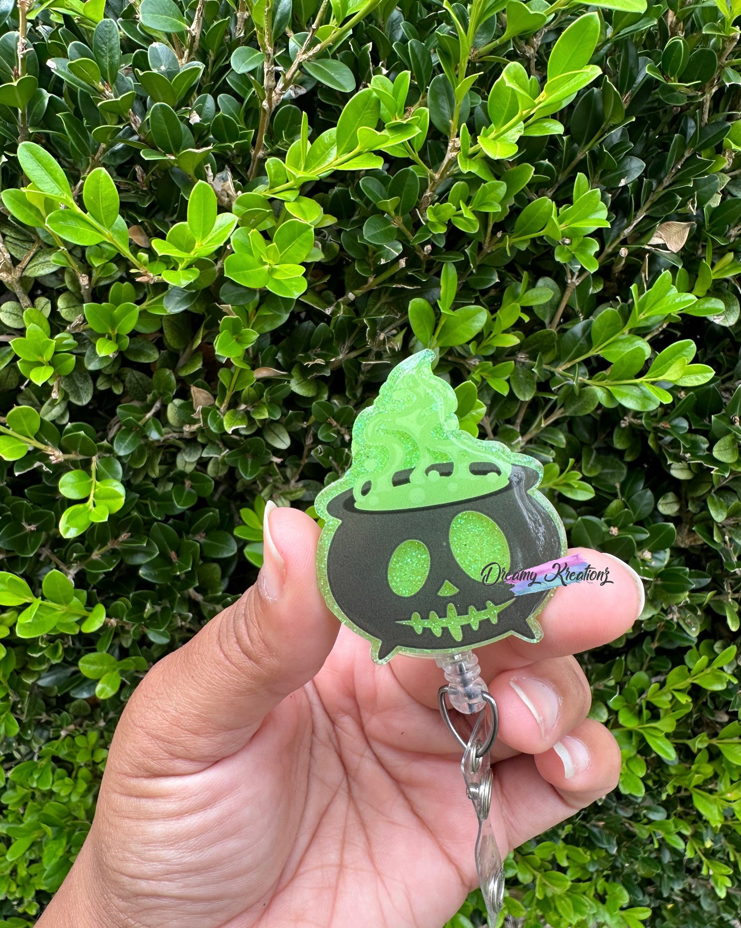 Spooky cauldron badge reel (glow in the dark)